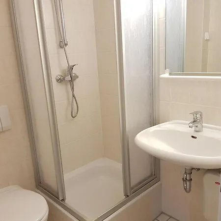 Ingeborg - 03-19 Apartamento *